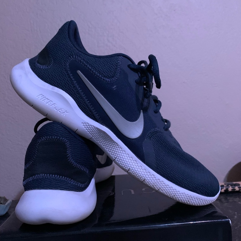 Nike flex running shoes very comfortable and 10/10 condition